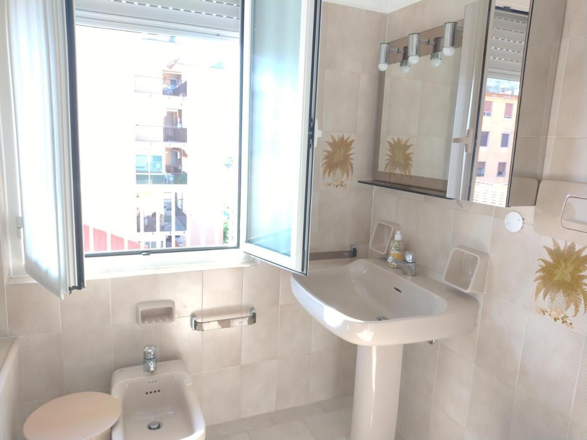 Apartamento Casa Fronte Mare Ventimiglia Exterior foto