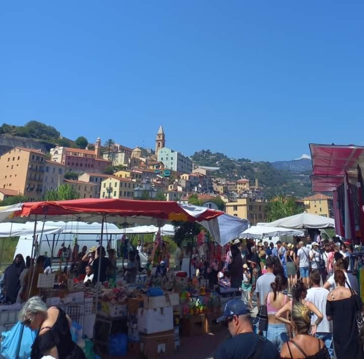 Apartamento Casa Fronte Mare Ventimiglia Exterior foto